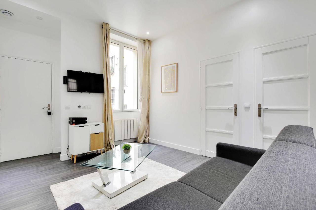 Trois Pieces Au Coeur Du Haut Marais Paris Dış mekan fotoğraf